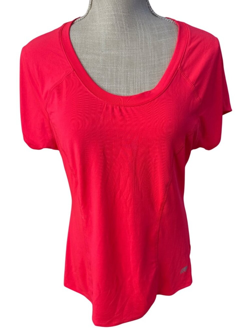 Marika Tek Womens Red Dry-Wik Performance Wear Short Sleeve Top L